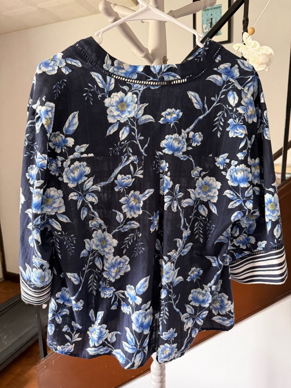 Johnny Was Top Size Medium - Picture 3 of 6